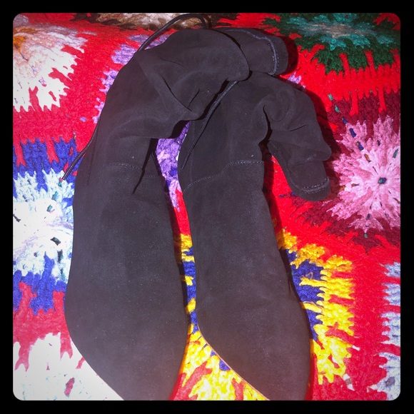 Kensie Ankle Boots - Picture 2 of 6